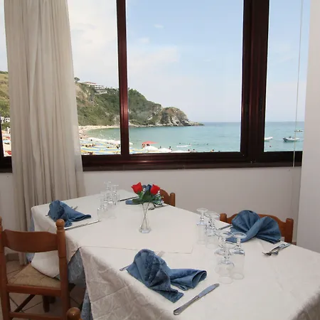 Quattro Scogli Villaggio