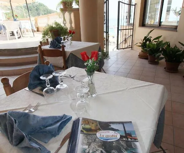 فندق Villaggio Quattro Scogli كابو فاتيكانو