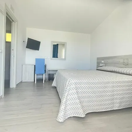 Villaggio Quattro Scogli Hotel 3*