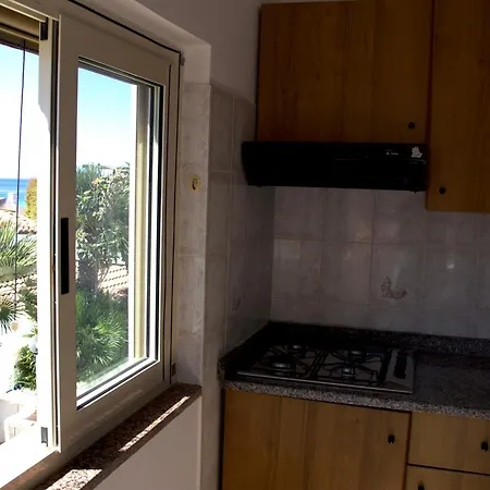 Hotel Villaggio Quattro Scogli 3*