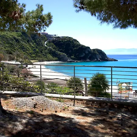 Quattro Scogli Villaggio 3* Capo Vaticano