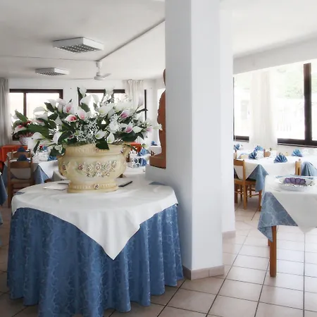 Otel Villaggio Quattro Scogli Capo Vaticano