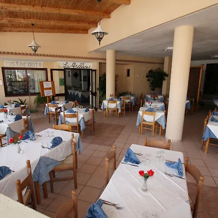 Villaggio Quattro Scogli 3* Capo Vaticano