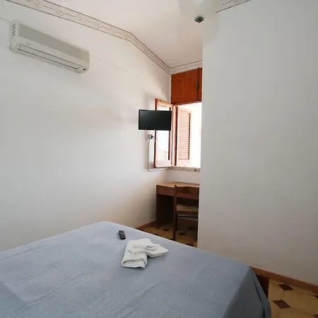 Otel Villaggio Quattro Scogli 3*