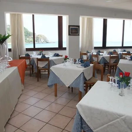 Villaggio Quattro Scogli 3*