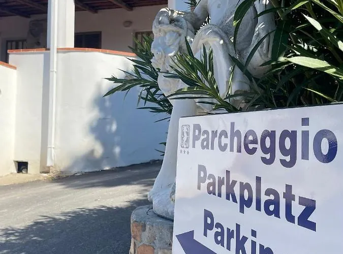 酒店 Villaggio Quattro Scogli 3*